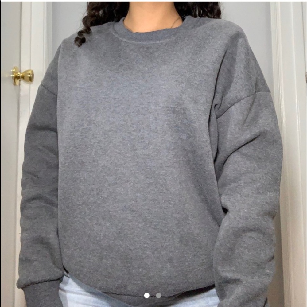 Grey baggy sweatshirt